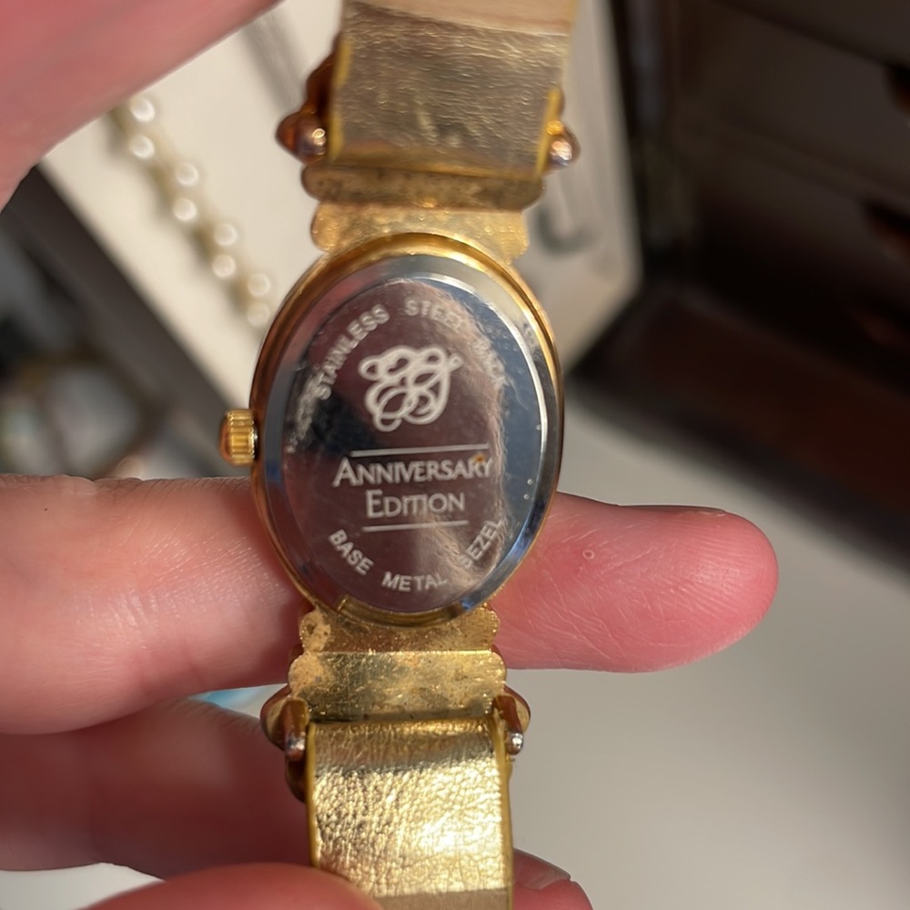 Stunning Watch - Picture 5 of 5